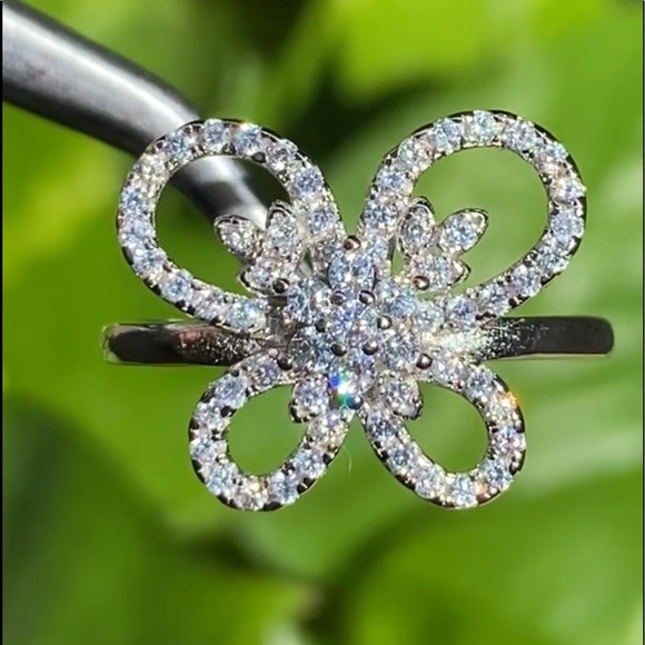 925 sterling silver butterfly 🦋 cz ring - Picture 1 of 10